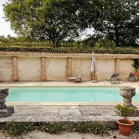 Дом отдыха Le Cabanon D'yreye