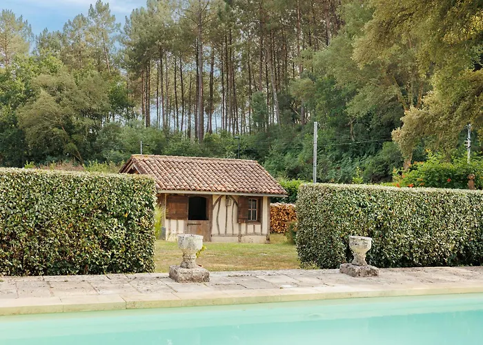 Le Cabanon D'yreye * סניוס