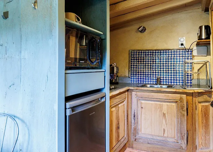 Le Cabanon D'yreye בית נופש