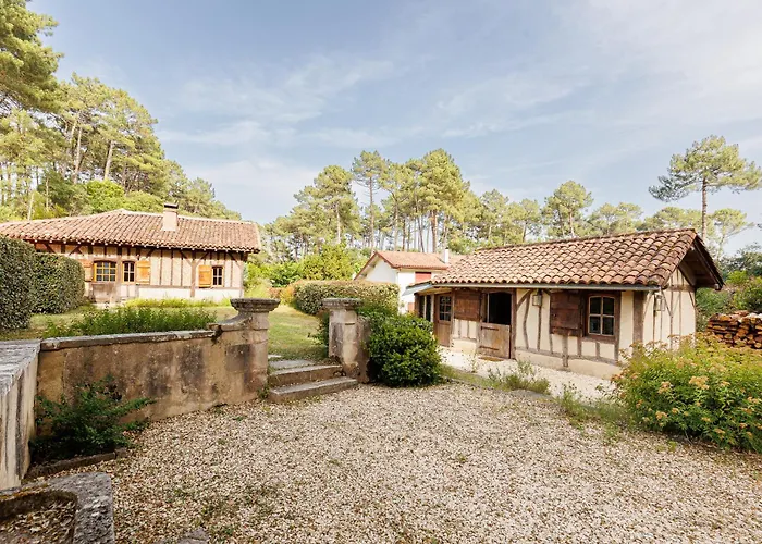 Le Cabanon D'yreye בית נופש סניוס